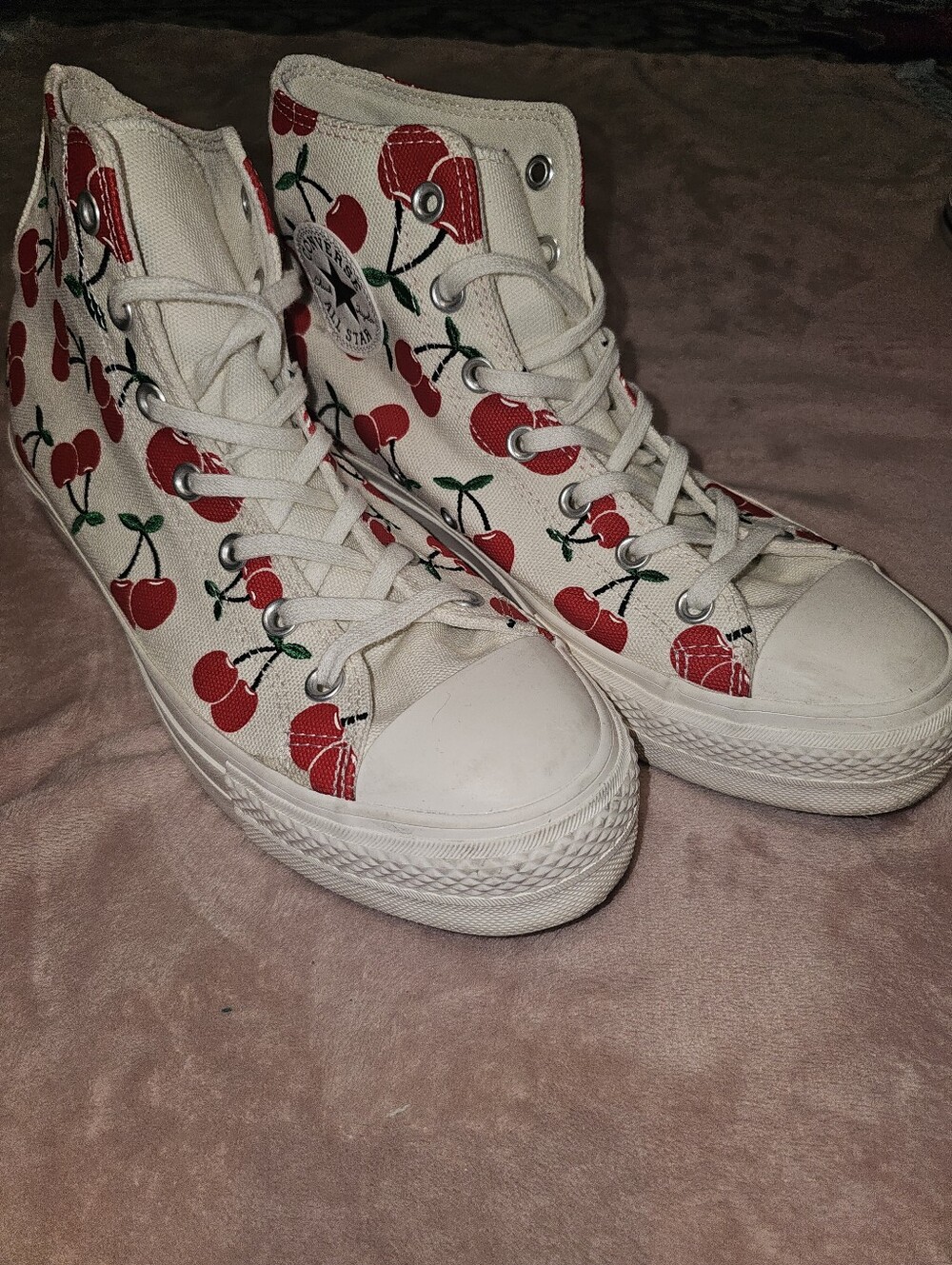 Converse 🍒 Cherry Chuck Taylor -Top Sneakers with Red Cherry Sz 10.5